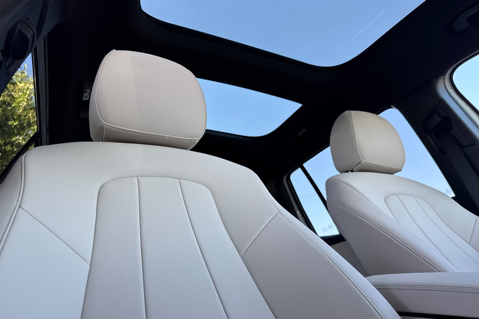 New 2025 Mercedes-Benz GLB 250 4MATIC image 17