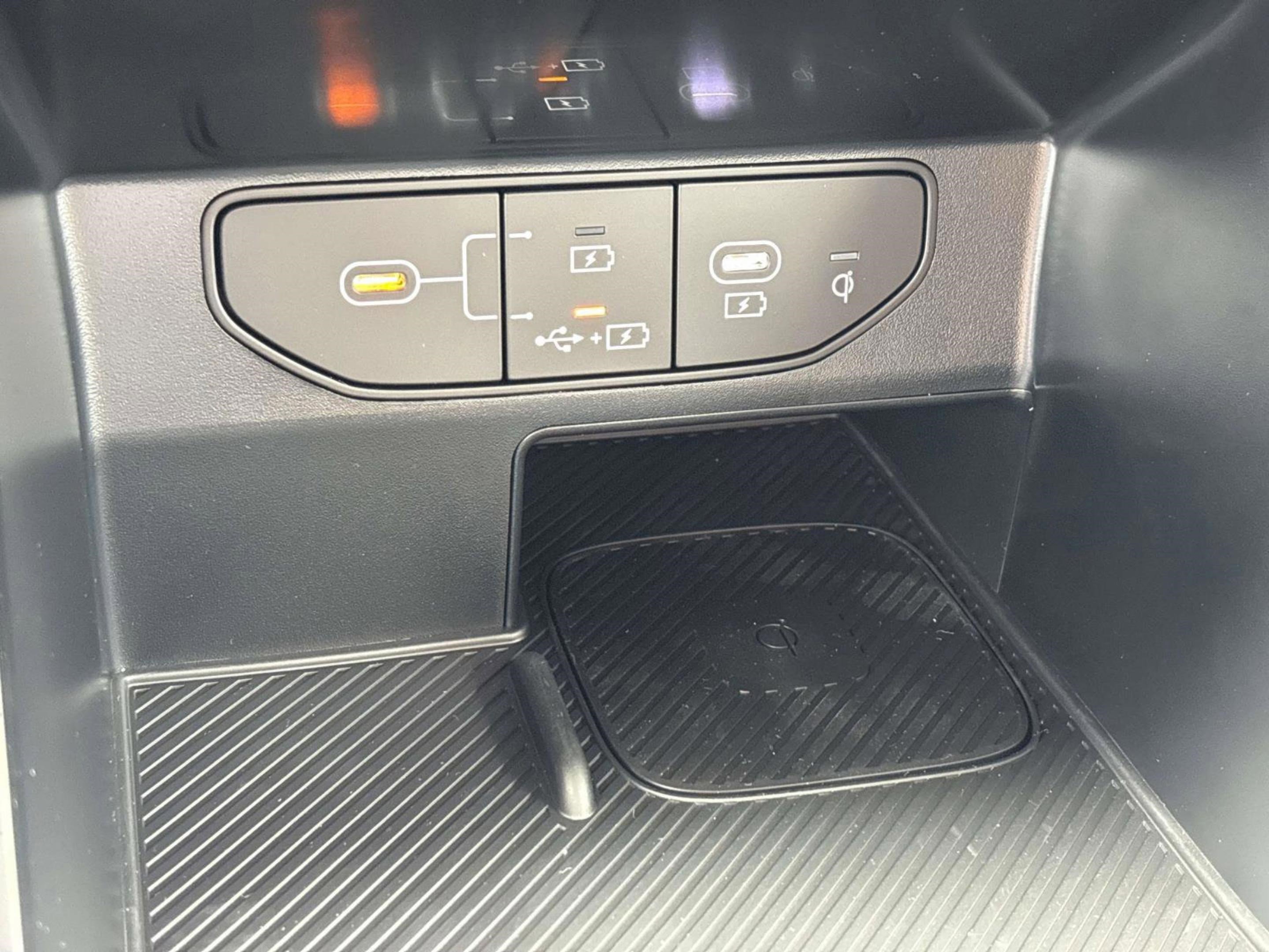 New 2025 Kia Sorento EX w/ Panoramic Sunroof Package image 32