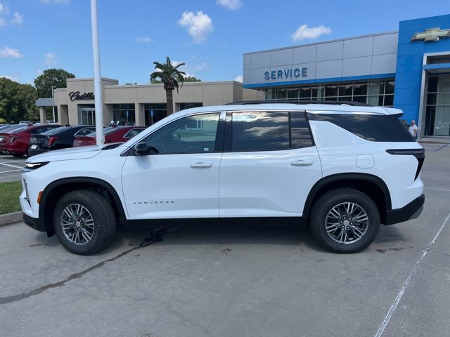New 2026 Chevrolet Traverse LT w/ Driver Confidence Package image 3