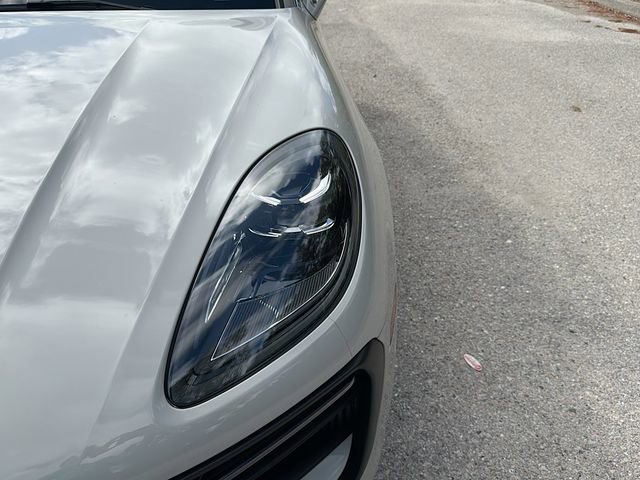 Used 2024 Porsche Macan S image 9