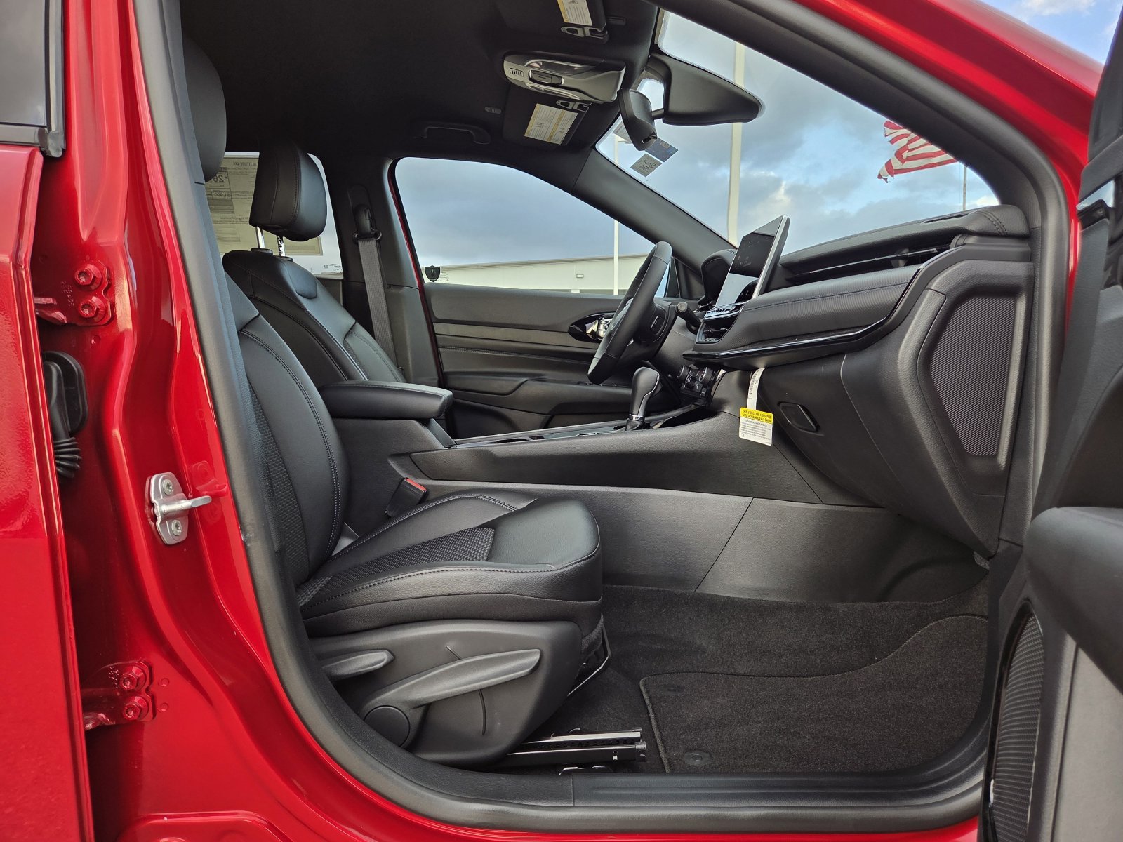 New 2026 Jeep Compass Latitude AWD/4WD image 19