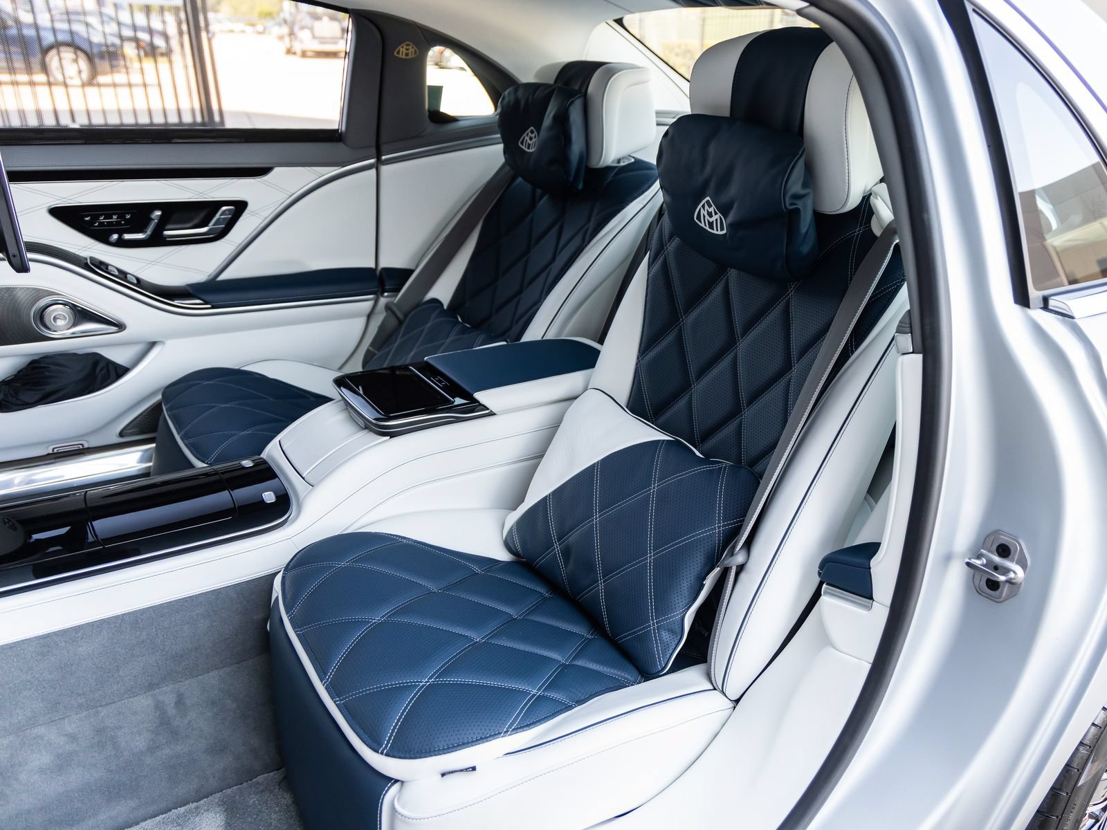 Used 2024 Mercedes-Benz Maybach S 680 4MATIC image 44