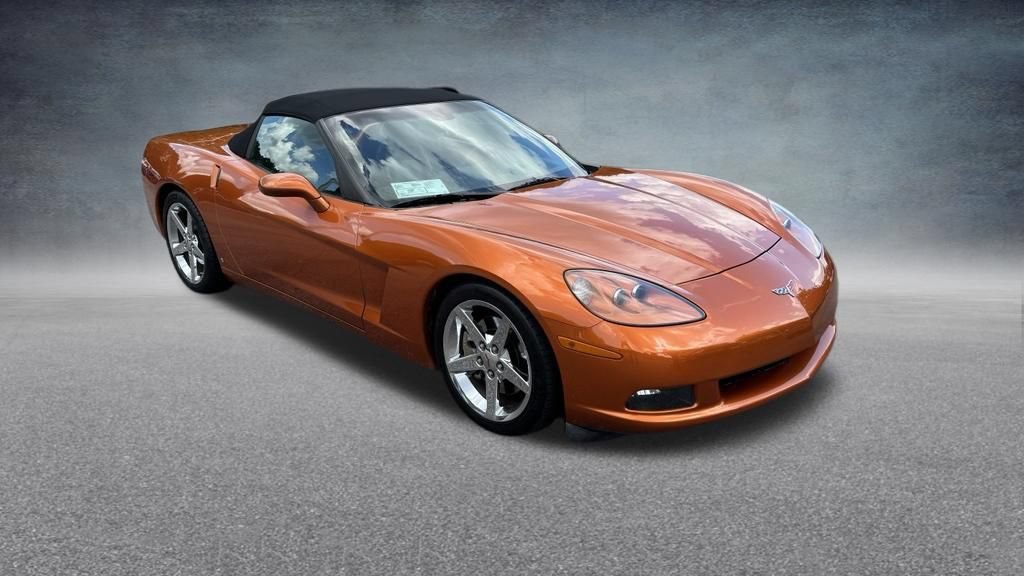 Used 2007 Chevrolet Corvette Convertible w/ Preferred Equipment Group RWD image 2
