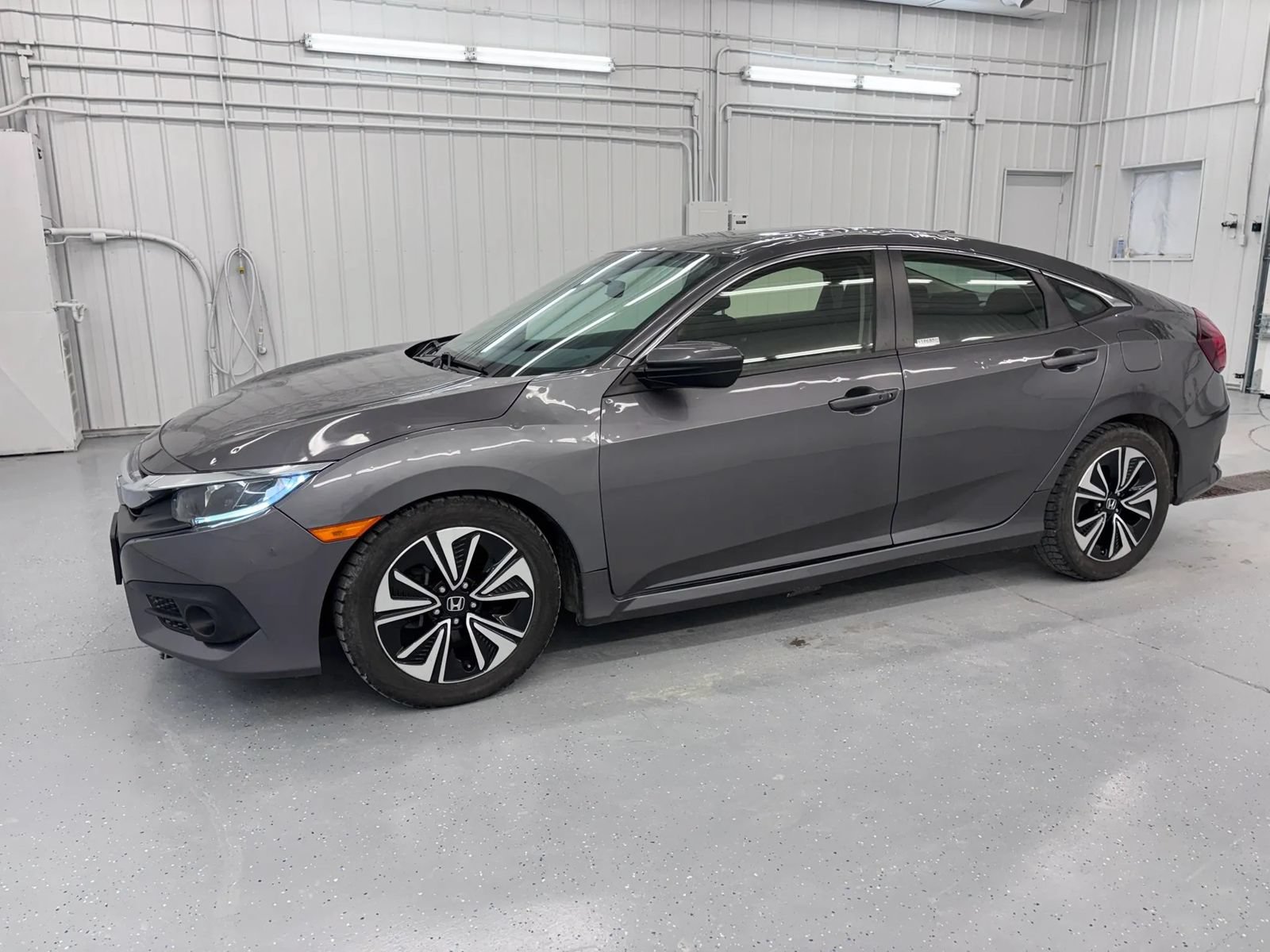 Used 2018 Honda Civic EX-T image 14