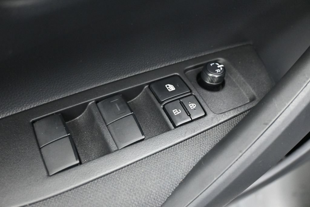 Used 2026 Toyota Corolla SE FWD image 12