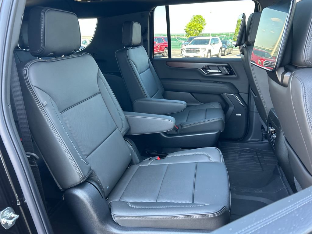 New 2026 GMC Yukon XL Denali w/ Denali Reserve Package AWD/4WD image 54