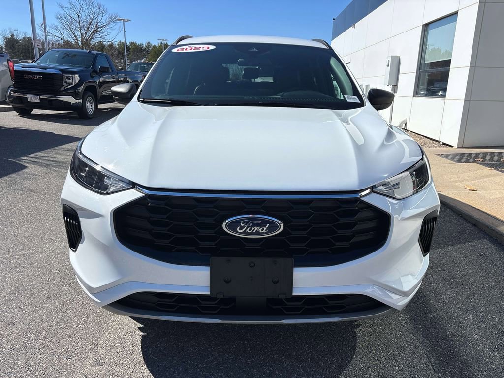 Used 2023 Ford Escape ST-Line w/ Tech Pack #1 AWD/4WD image 5