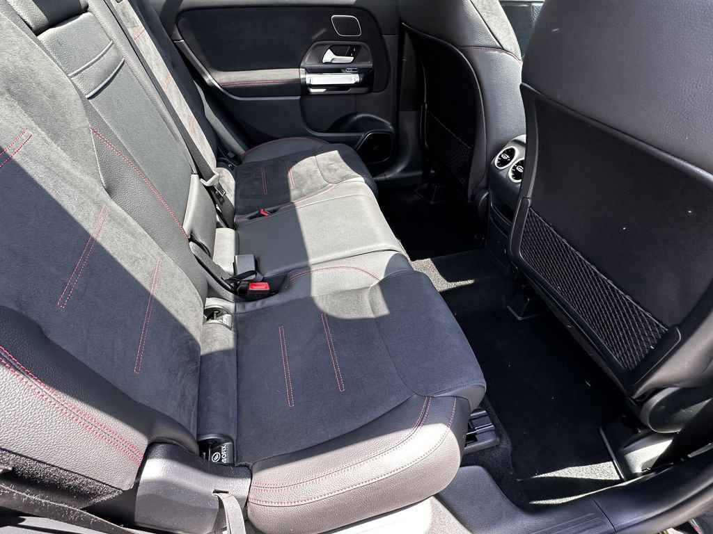 Certified 2025 Mercedes-Benz GLB 250 image 18
