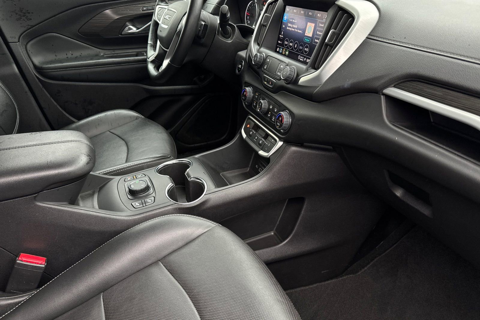 Certified 2024 GMC Terrain SLT image 17