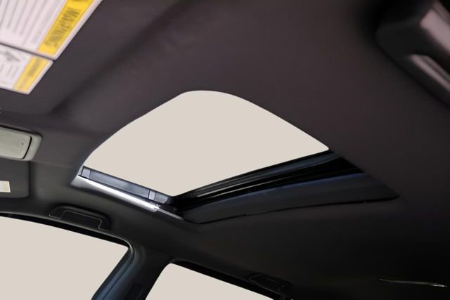 Used 2025 Honda Passport EX-L image 11