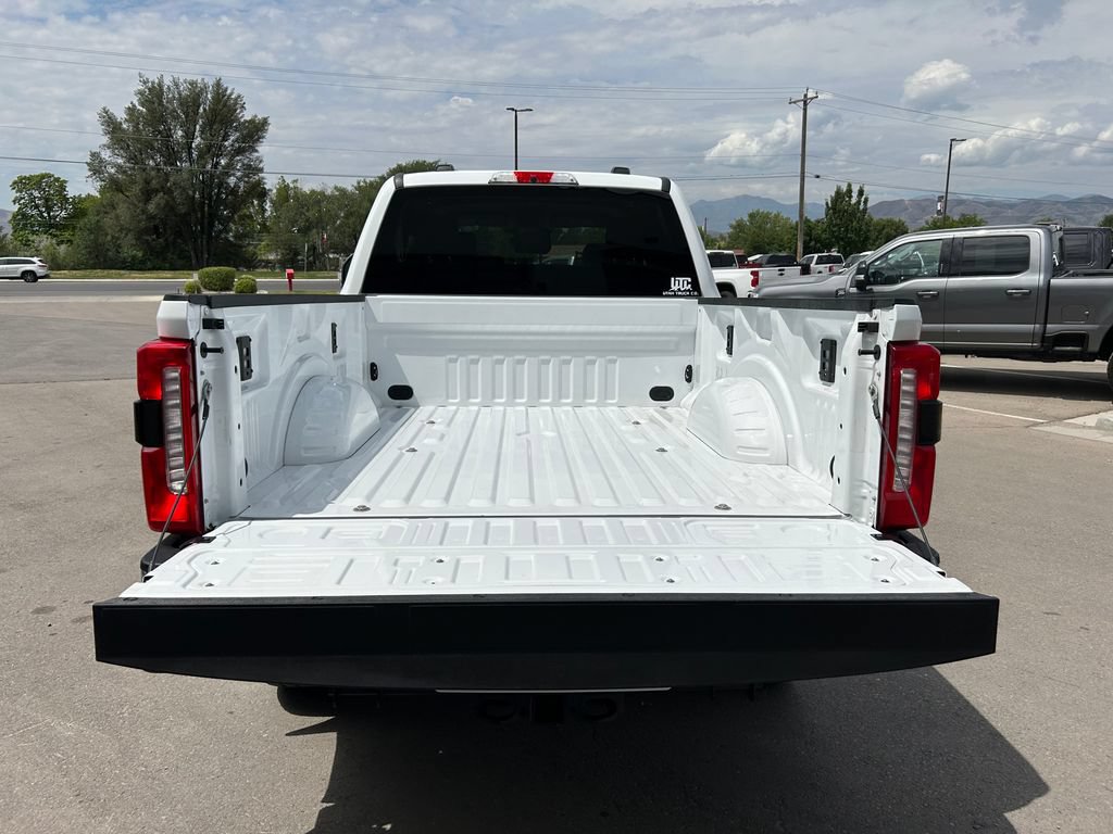 Used 2026 Ford F350 Lariat w/ Chrome Package AWD/4WD image 7