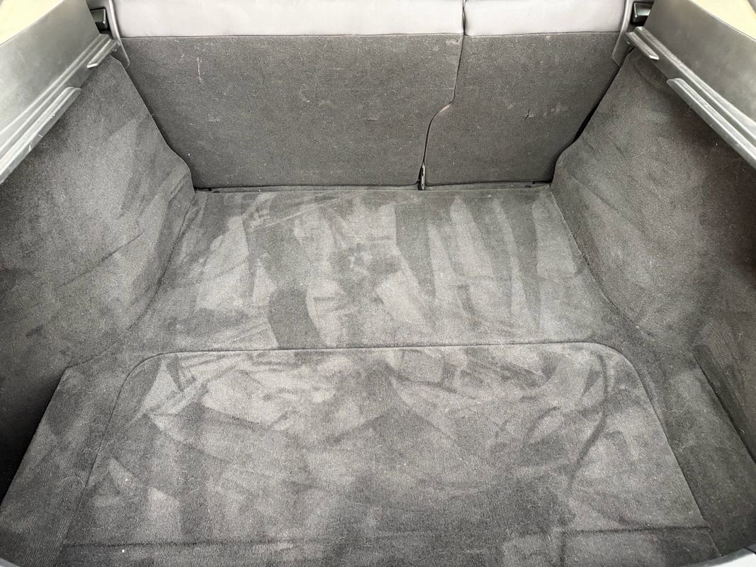 Used 2013 Tesla Model S Performance RWD image 11