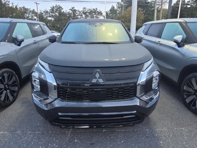 New 2026 Mitsubishi Outlander LE FWD image 8