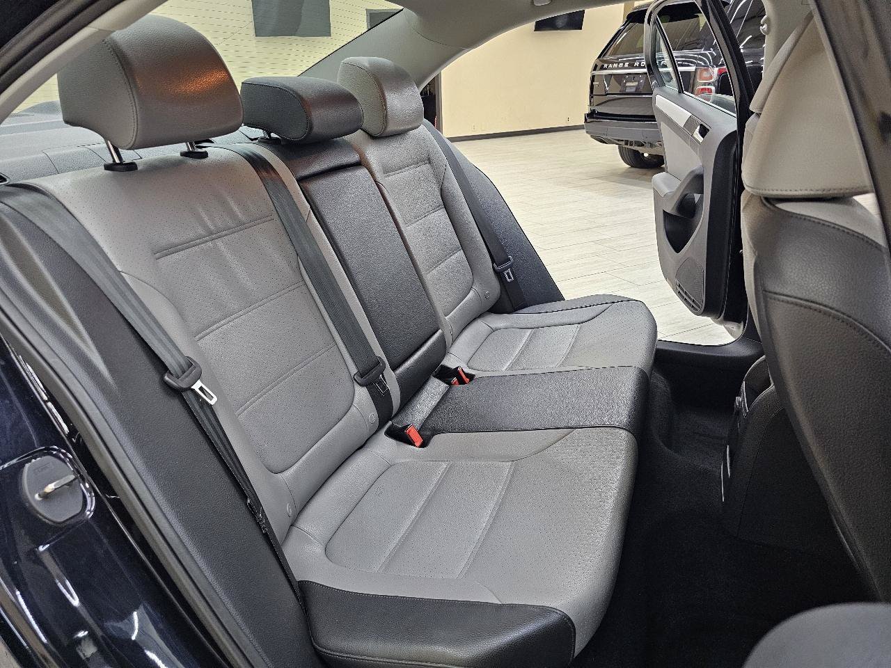 Used 2016 Volkswagen Jetta SEL Premium FWD image 22