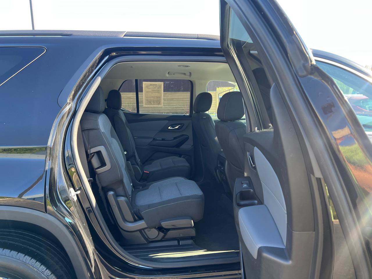 Used 2020 Chevrolet Traverse LT w/ LPO, Cargo Package AWD/4WD image 40