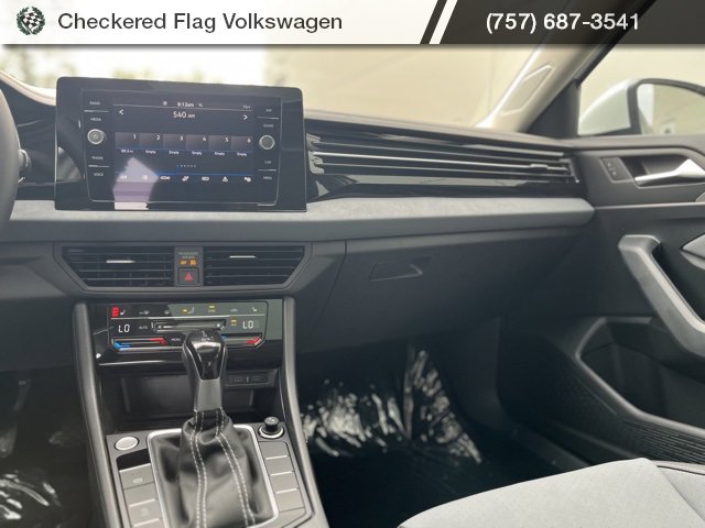 New 2026 Volkswagen Jetta SE image 6
