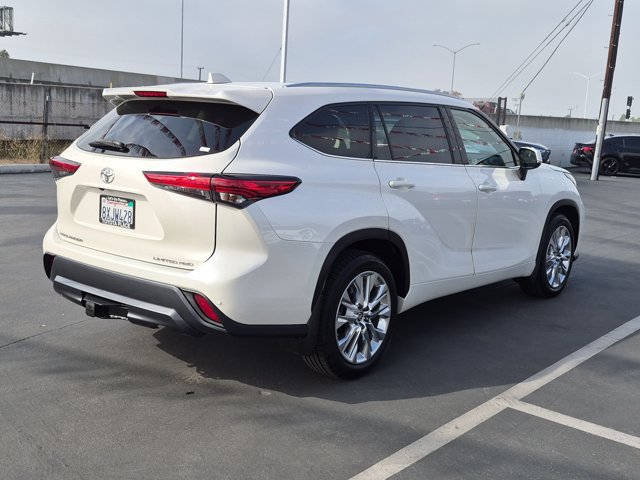 Used 2021 Toyota Highlander Limited AWD/4WD image 9