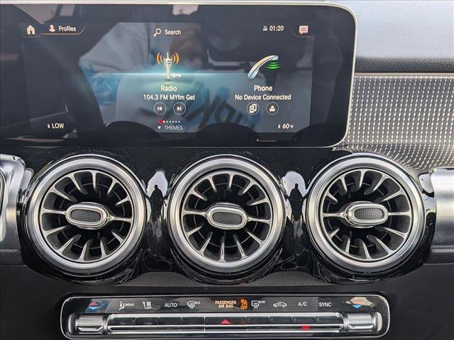 Used 2020 Mercedes-Benz GLB 250 image 14