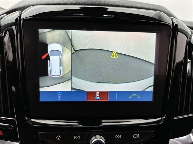 Used 2018 Chevrolet Traverse LT image 17