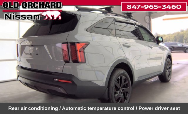 Used 2023 Kia Sorento S w/ Panoramic Sunroof Package AWD/4WD image 5