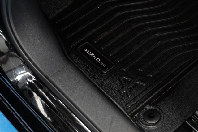Used 2025 Nissan Sentra S image 15