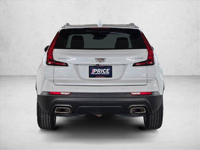 Used 2023 Cadillac XT4 Luxury w/ Cold Weather Package FWD image 7