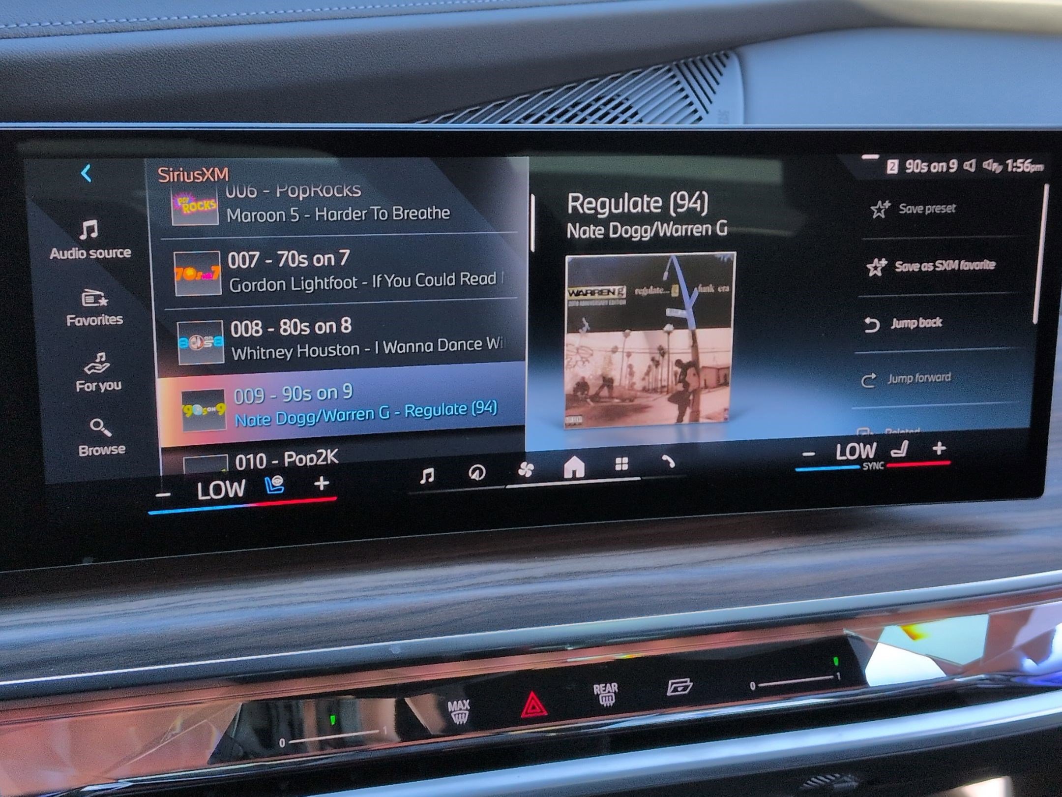 Certified 2024 BMW 760i xDrive w/ Premium Package 2 image 23