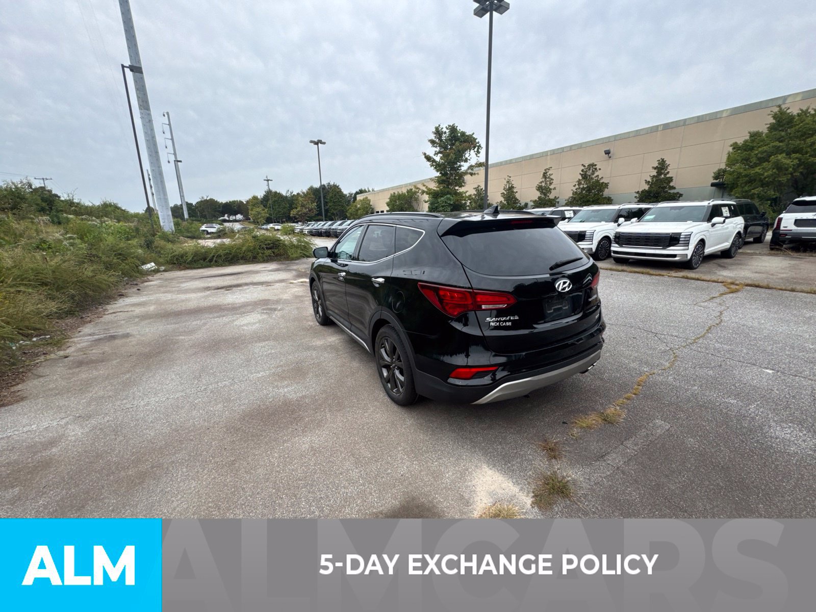Used 2017 Hyundai Santa Fe Sport FWD image 3