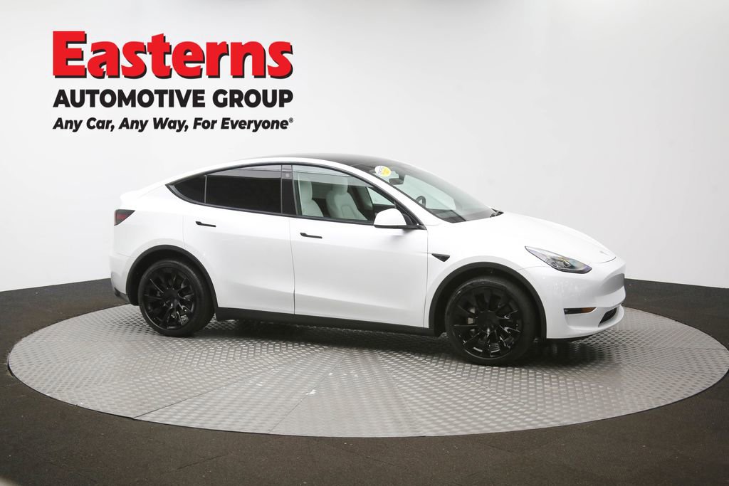 Used 2022 Tesla Model Y Long Range image 48