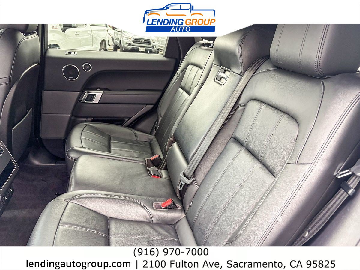Used 2019 Land Rover Range Rover Sport SE AWD/4WD image 17