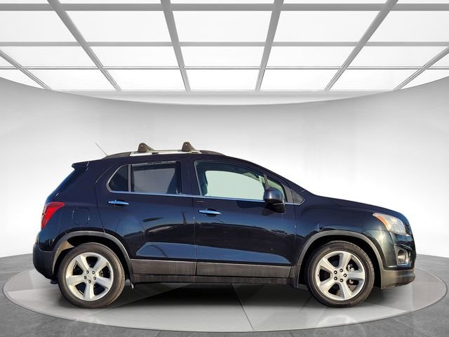 Used 2016 Chevrolet Trax LTZ w/ LPO, Cargo Package image 4