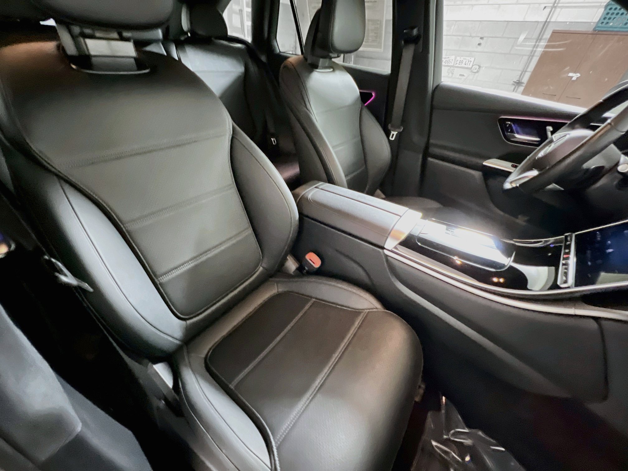 Used 2025 Mercedes-Benz GLC 300 image 31