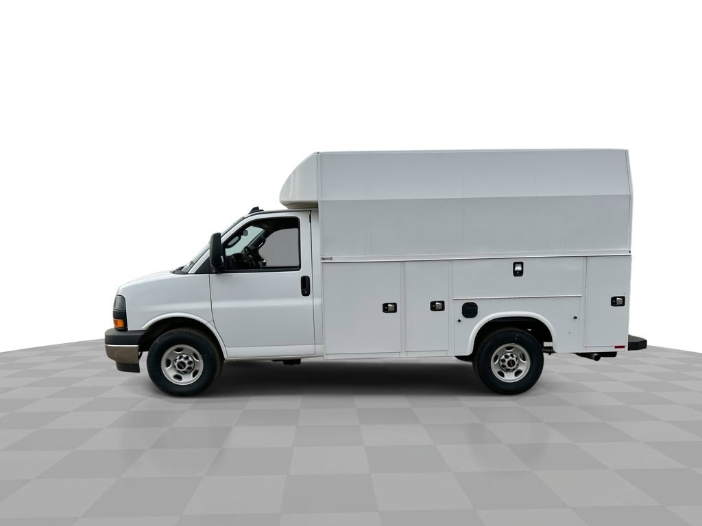 New 2025 GMC Savana 3500 Work Van w/ Power Convenience Package image 5