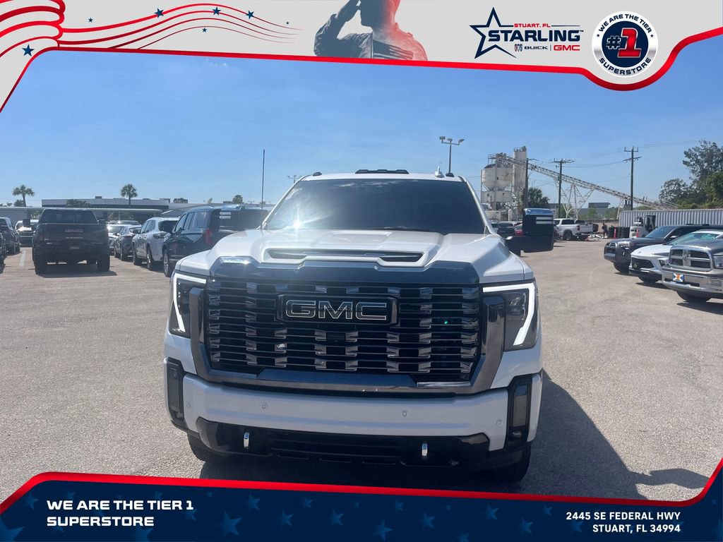 Used 2024 GMC Sierra 2500 Denali Ultimate AWD/4WD image 2