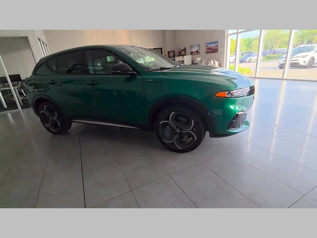 New 2026 Alfa Romeo Tonale w/ Active Assist Package AWD/4WD image 21