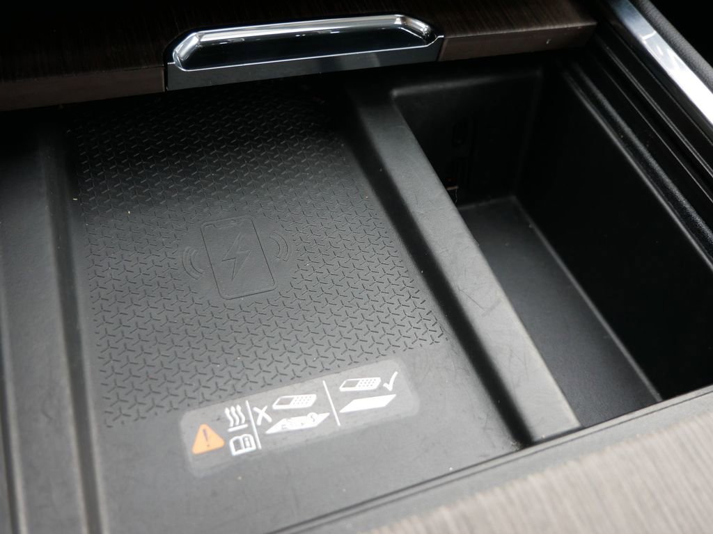 Used 2024 GMC Acadia Denali image 20