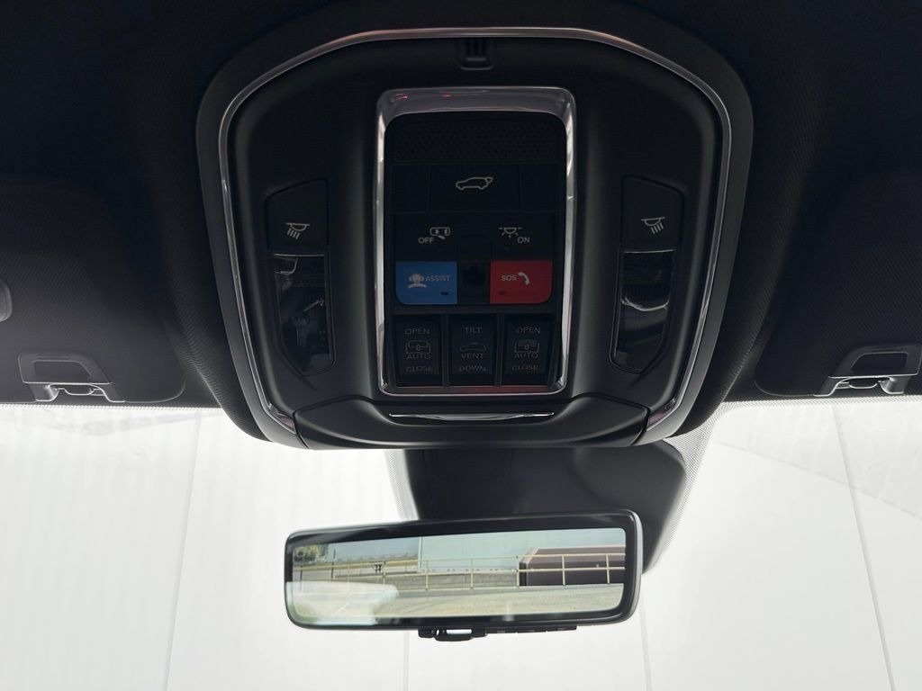 New 2026 Jeep Grand Cherokee L Limited AWD/4WD image 34