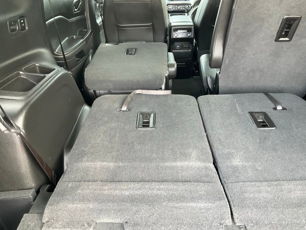 Used 2023 GMC Acadia SLT image 27