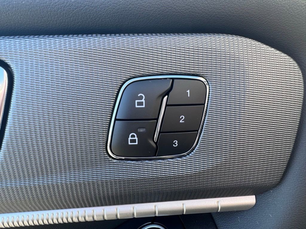 New 2026 Ford Explorer ST-Line w/ ST-Line Street Pack image 30