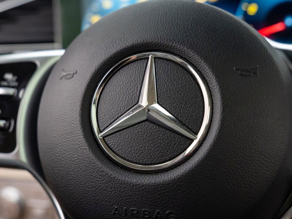 Used 2023 Mercedes-Benz GLS 450 4MATIC image 35