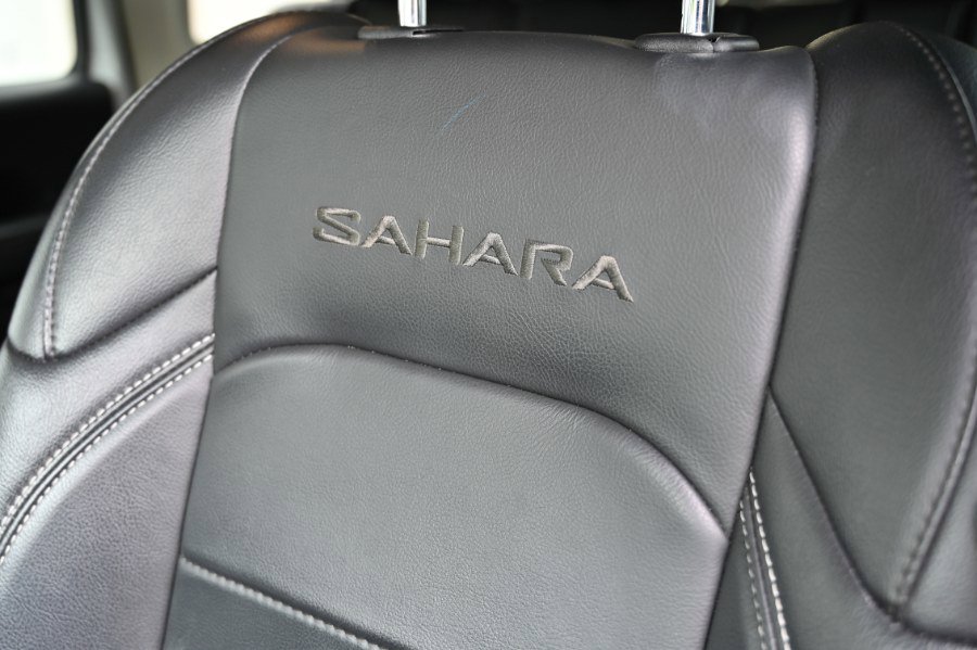 Used 2023 Jeep Wrangler Sahara image 20