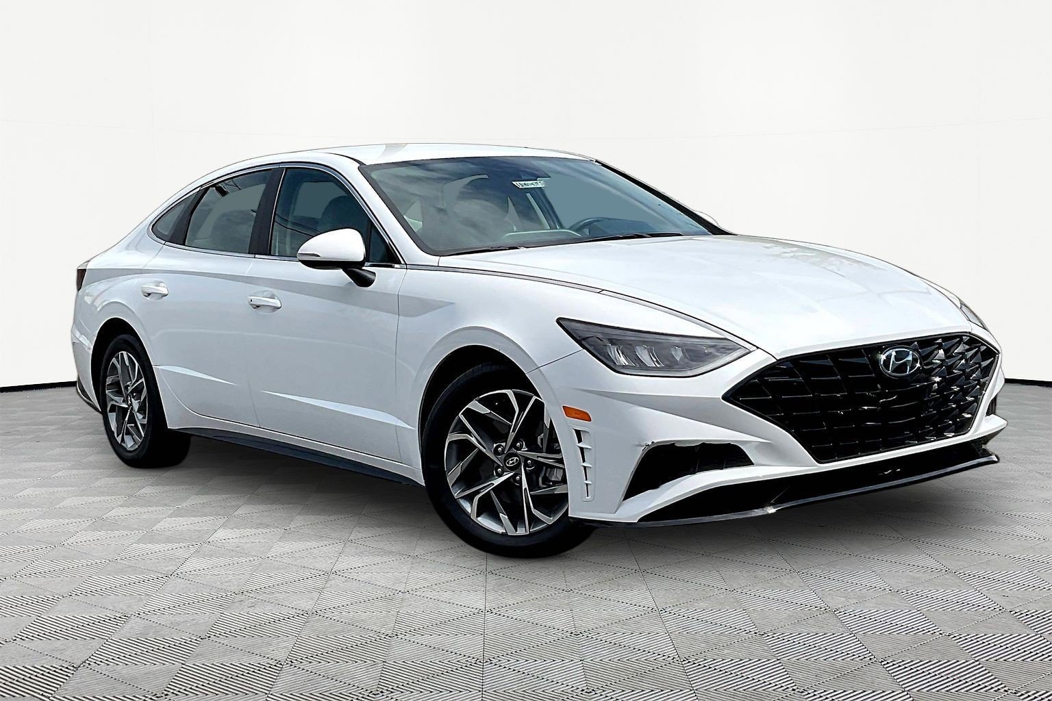 Used 2020 Hyundai Sonata SEL FWD image 3