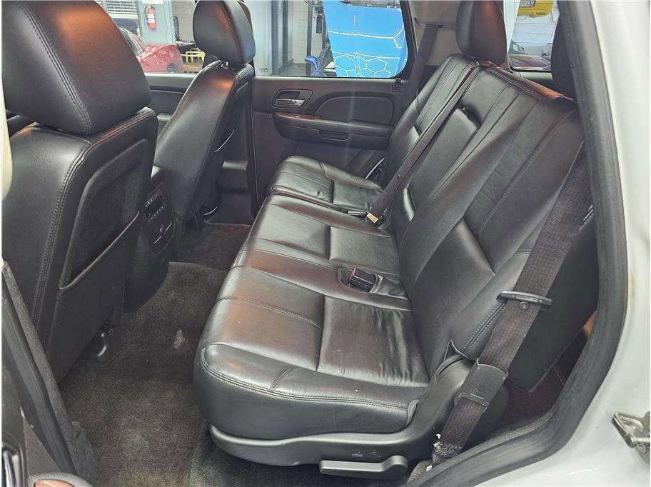 Used 2013 GMC Yukon SLT image 11