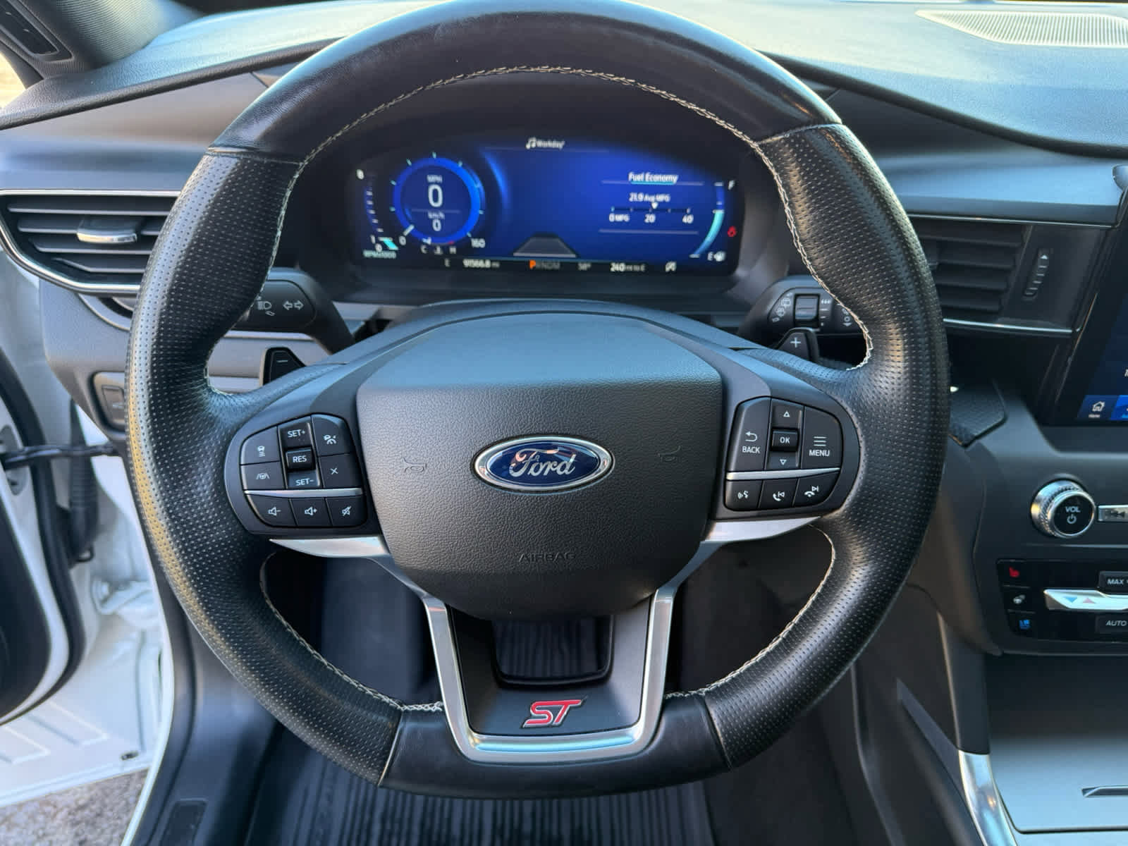 Used 2020 Ford Explorer ST w/ ST Street Pack image 2