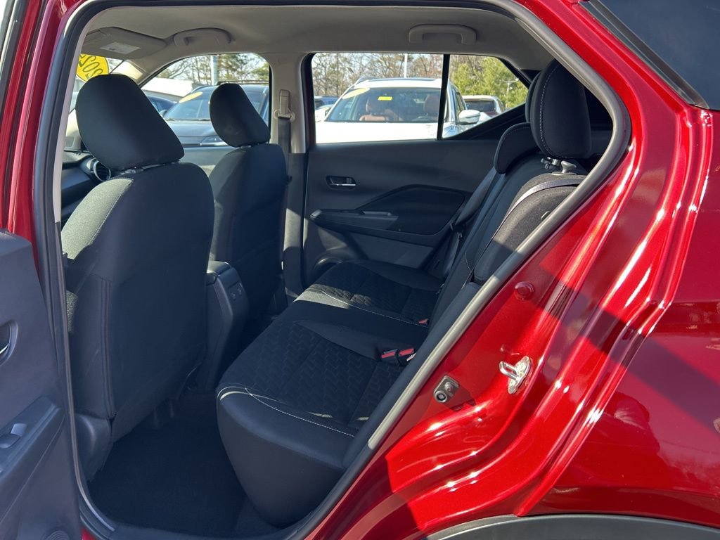 Used 2024 Nissan Kicks SV image 24