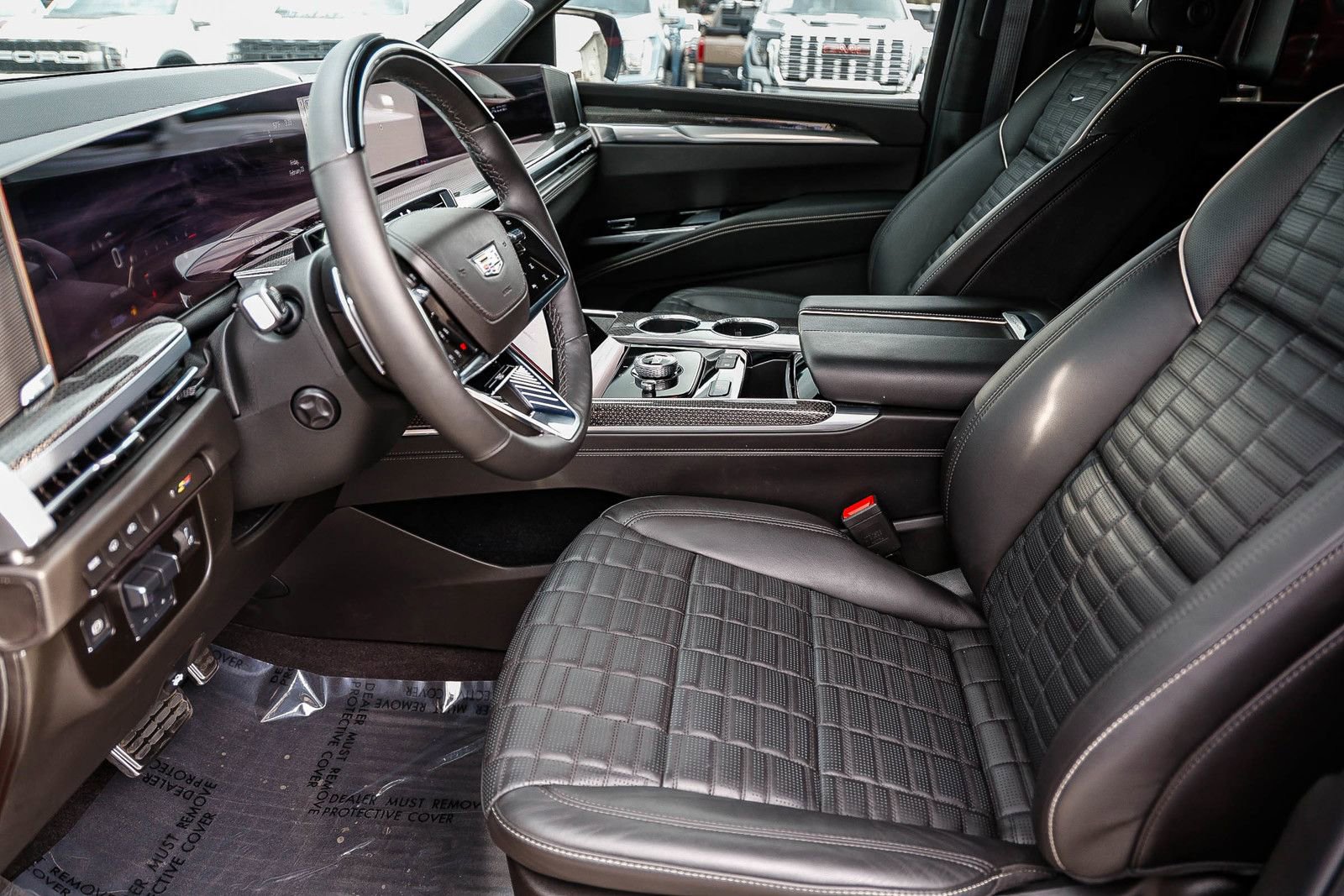 Used 2025 Cadillac Escalade ESV V image 21