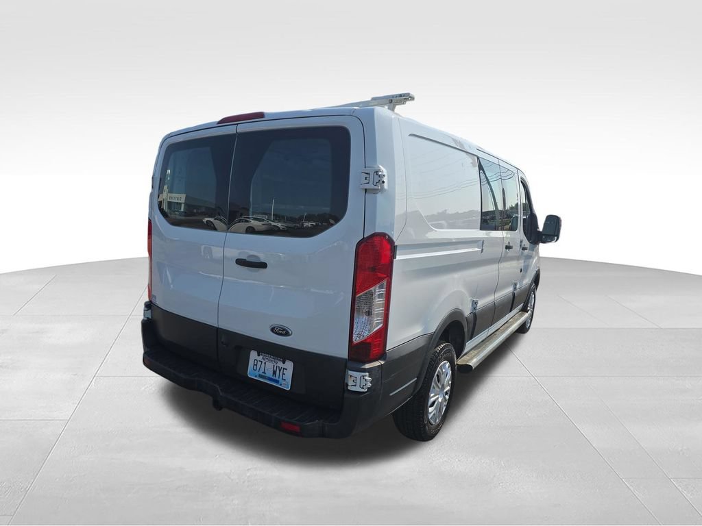 Used 2016 Ford Transit 250 130 Low Roof w/ Exterior Upgrade Package RWD image 5