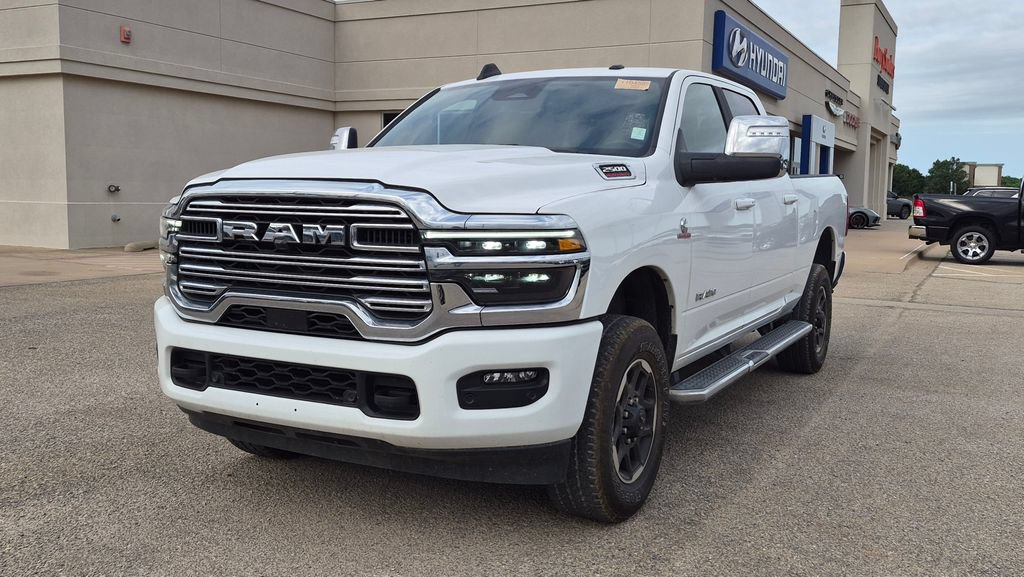 Used 2025 RAM 2500 Laramie AWD/4WD image 6