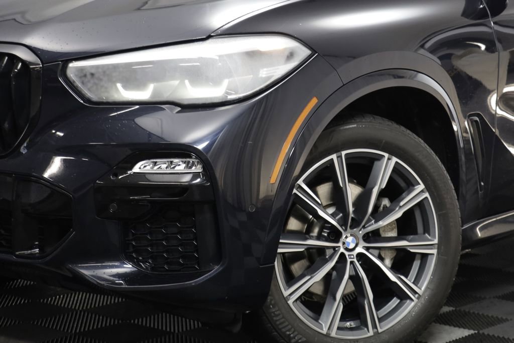 Used 2021 BMW X5 xDrive40i w/ M Sport Package image 3