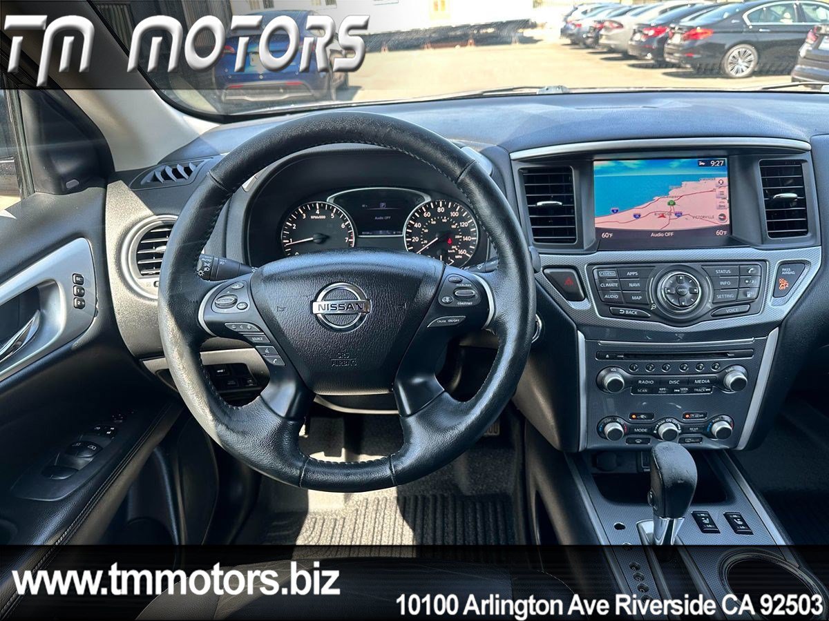 Used 2019 Nissan Pathfinder SL FWD image 13